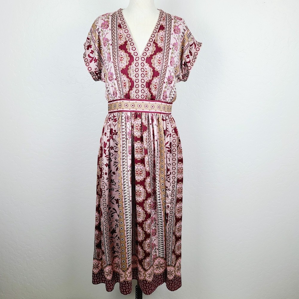 Gal Meets Glam Dress 4 Burgundy Pink Silky Floral V-Neck A-Line Lined Midi